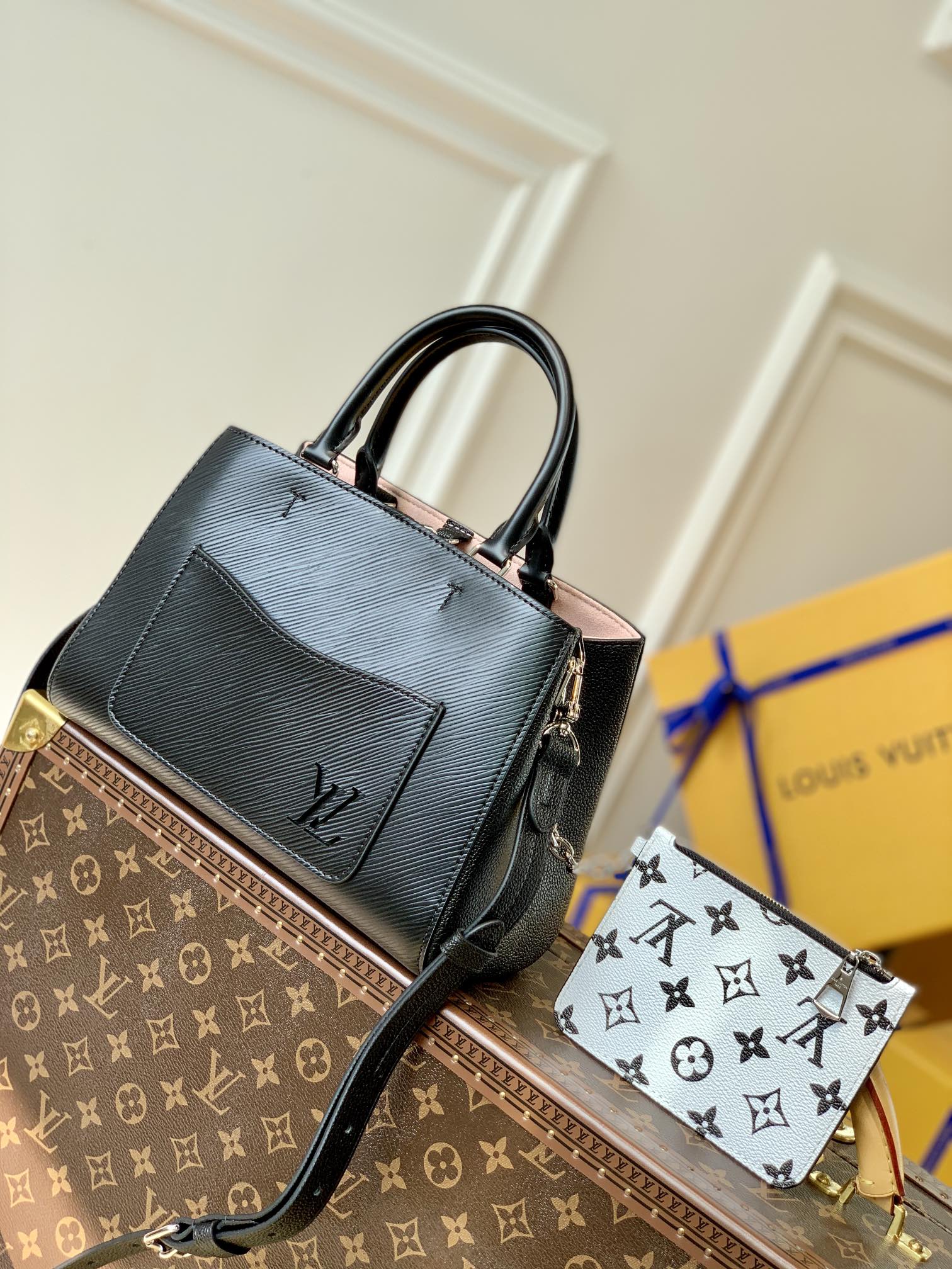 l**is V*t*n marelle tote -25*17*11&30*21*13cm