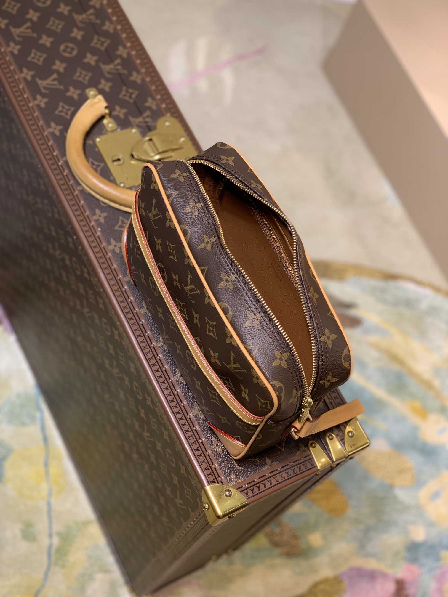 l**is V*t*n vintage camera handbags -m51274 -23.5*15.5*5.5cm