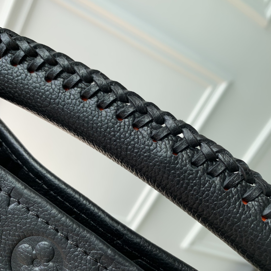 l**is V*t*n artsy handbag-black-47*32*22cm