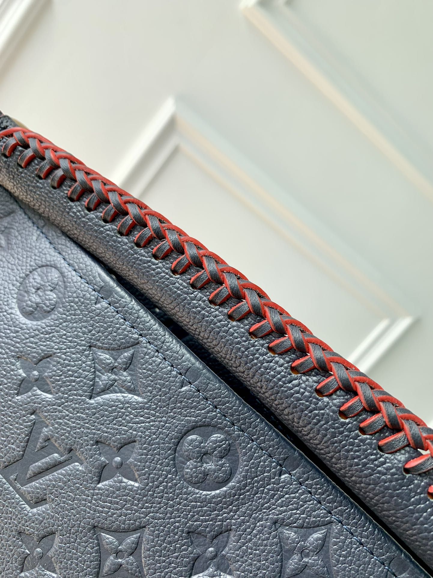 l**is V*t*n artsy handbag-navy blue-47*32*22cm