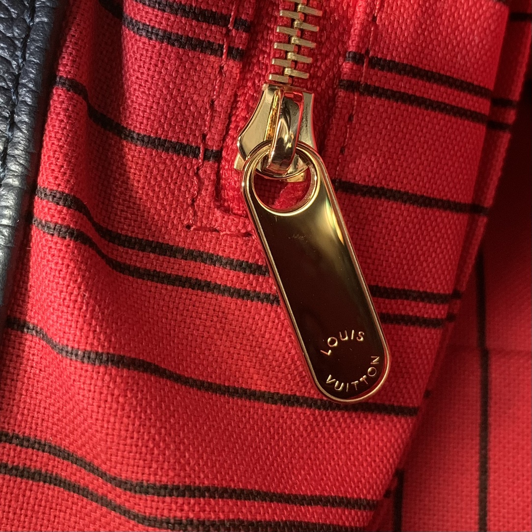 l**is V*t*n artsy handbag-navy blue-47*32*22cm