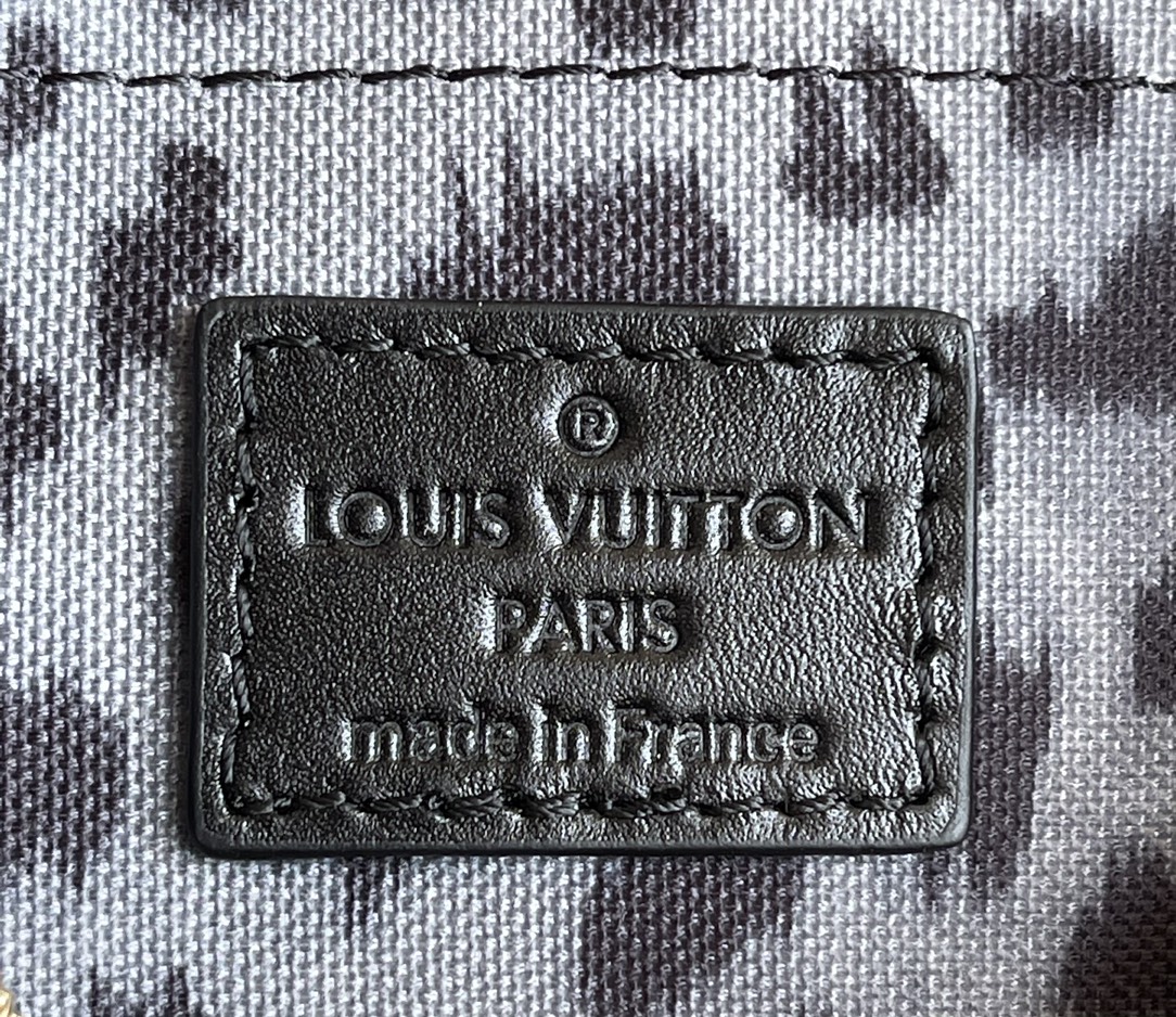 l**is V*t*n neverfull wild at heart-32*29*17cm