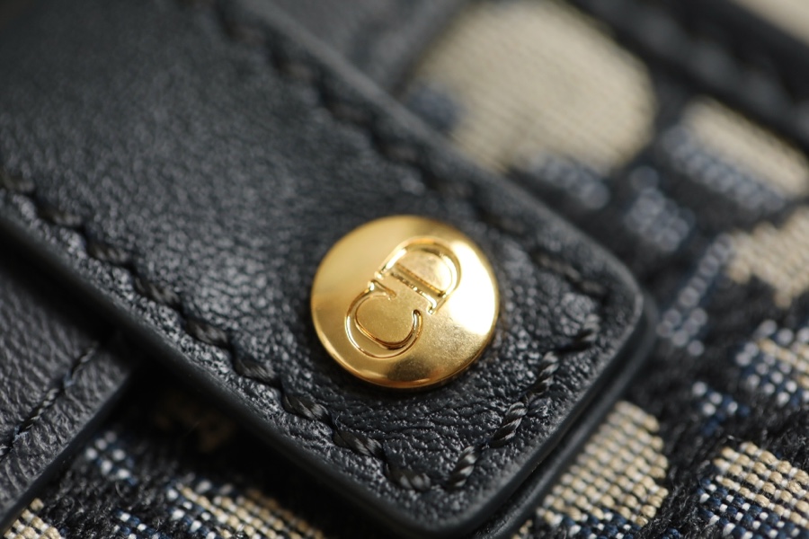 D*or oblique 30 montaigne-19*12.*4cm