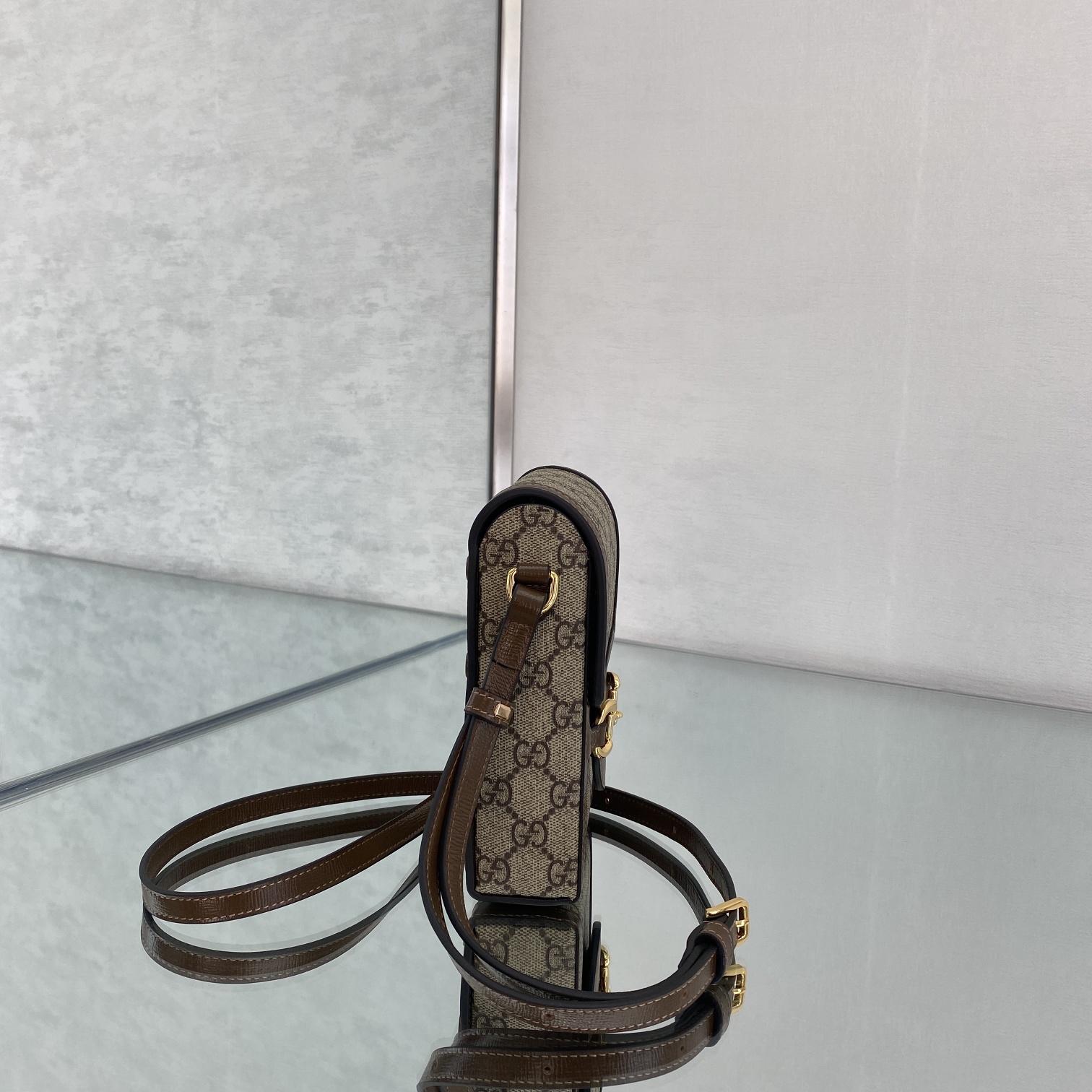 G*u*i liberty 1955 handbag-17x11x4cm