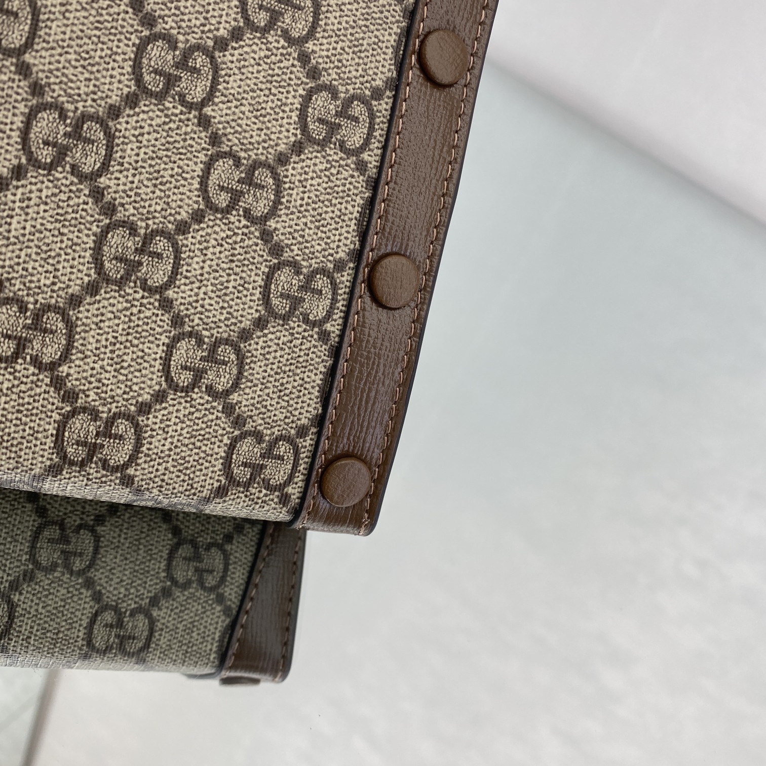 G*u*i liberty 1955 handbag-17x11x4cm