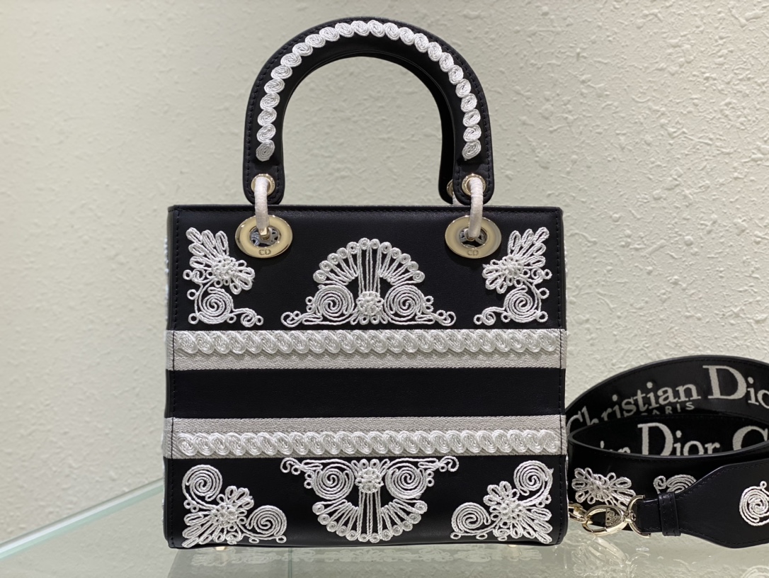 lady D*or handle bag-24cm