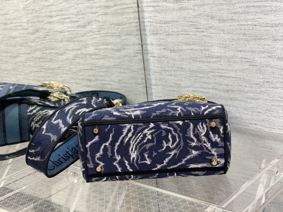 lady D*or handle bag-24cm