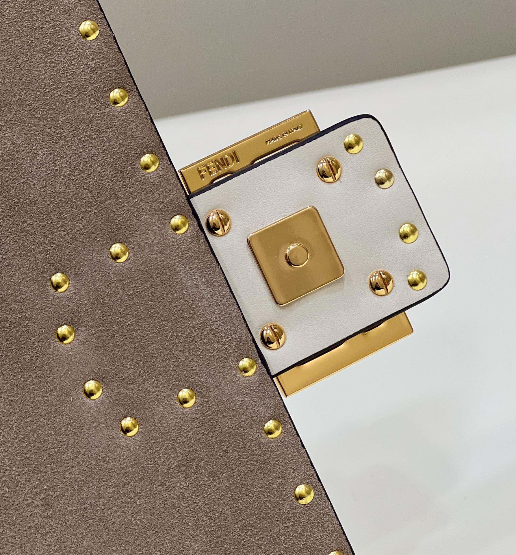 F**di baguette bag-26x14x4cm