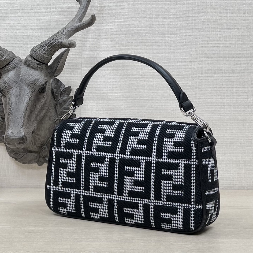 F**di baguette bag-27*15*11cm