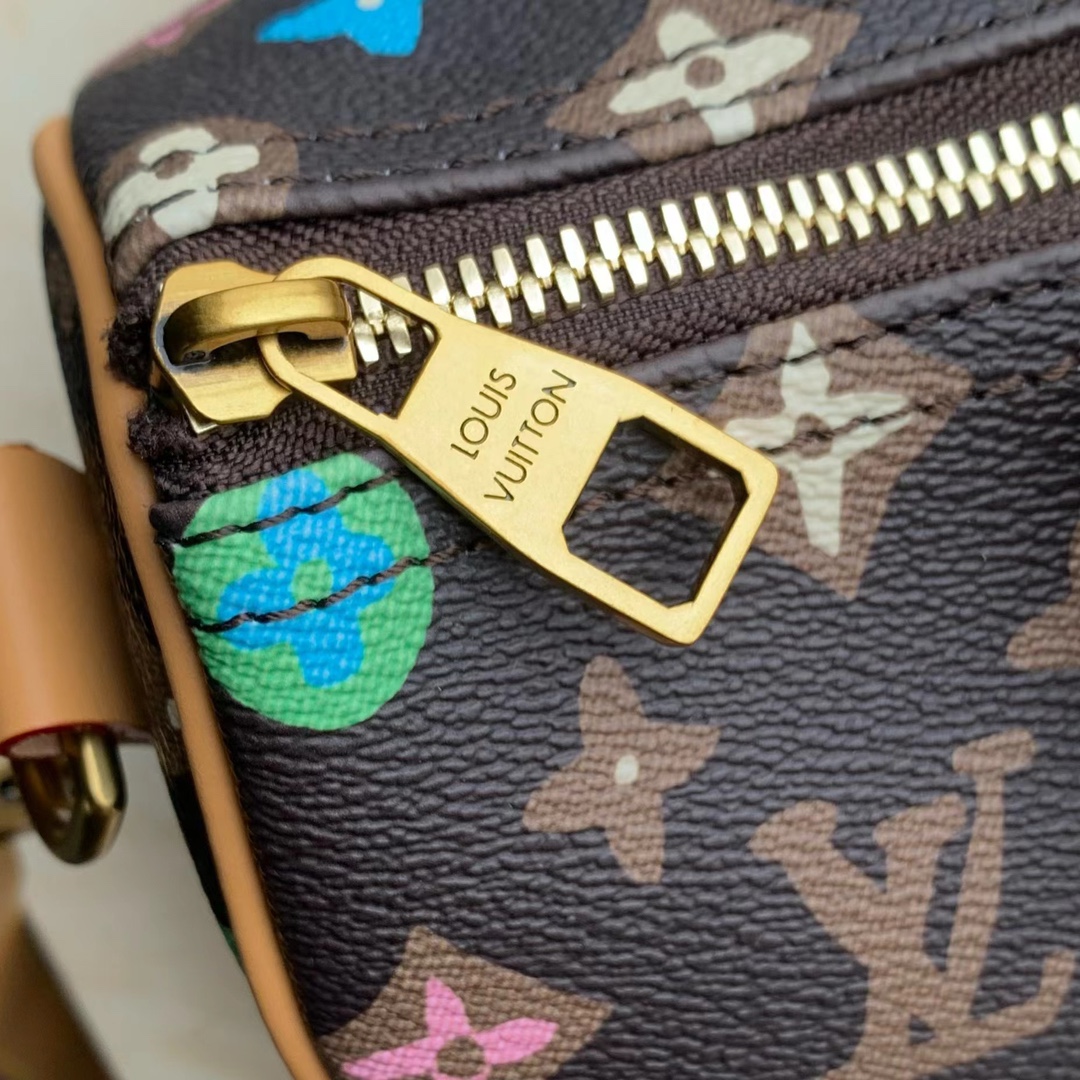 l**is V*t*n keepall bandoulière 25 -m24849-25*15*11cm