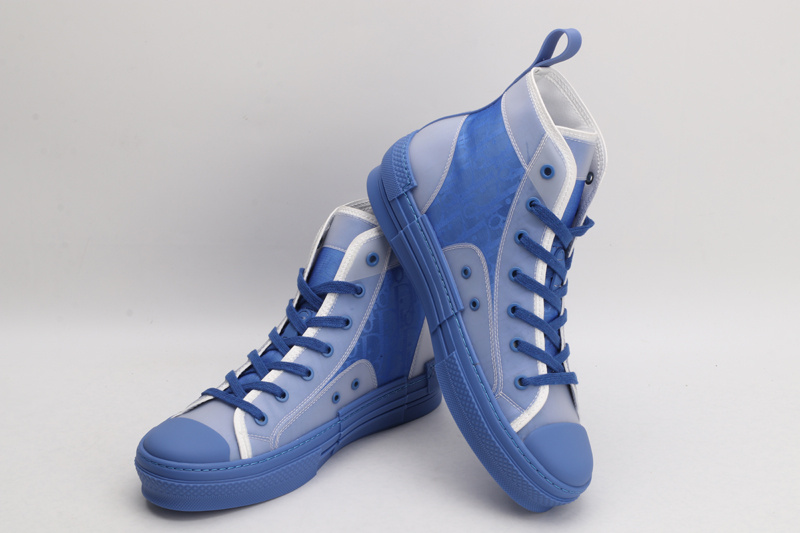 D*or high-top sneakers