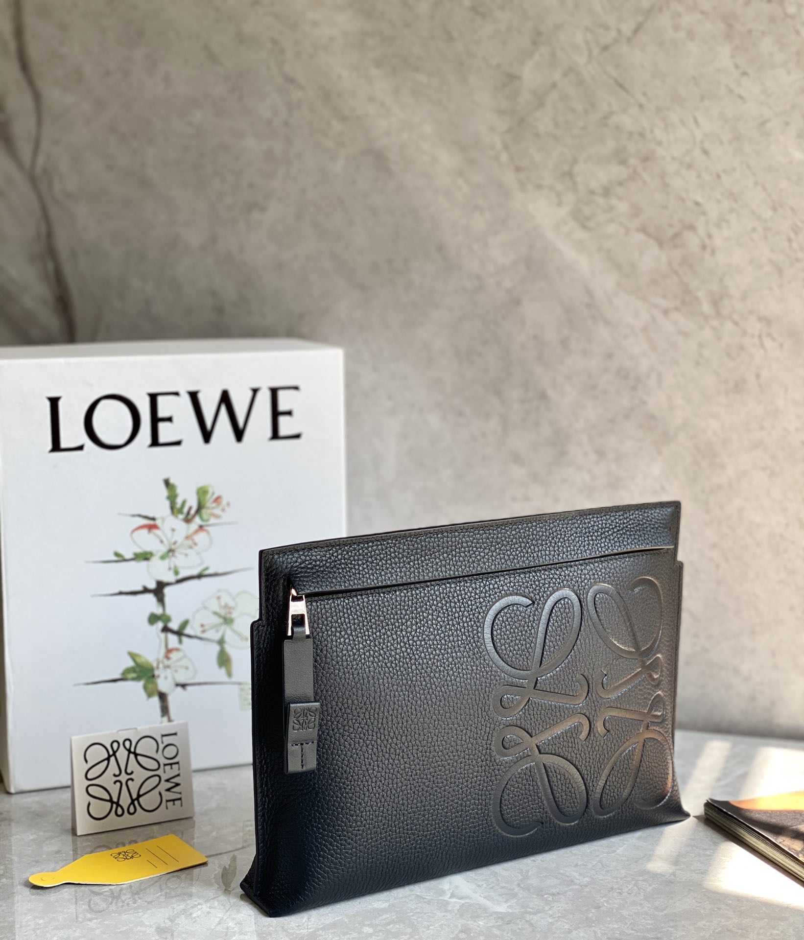 Loewe Pouch-29.5*20CM