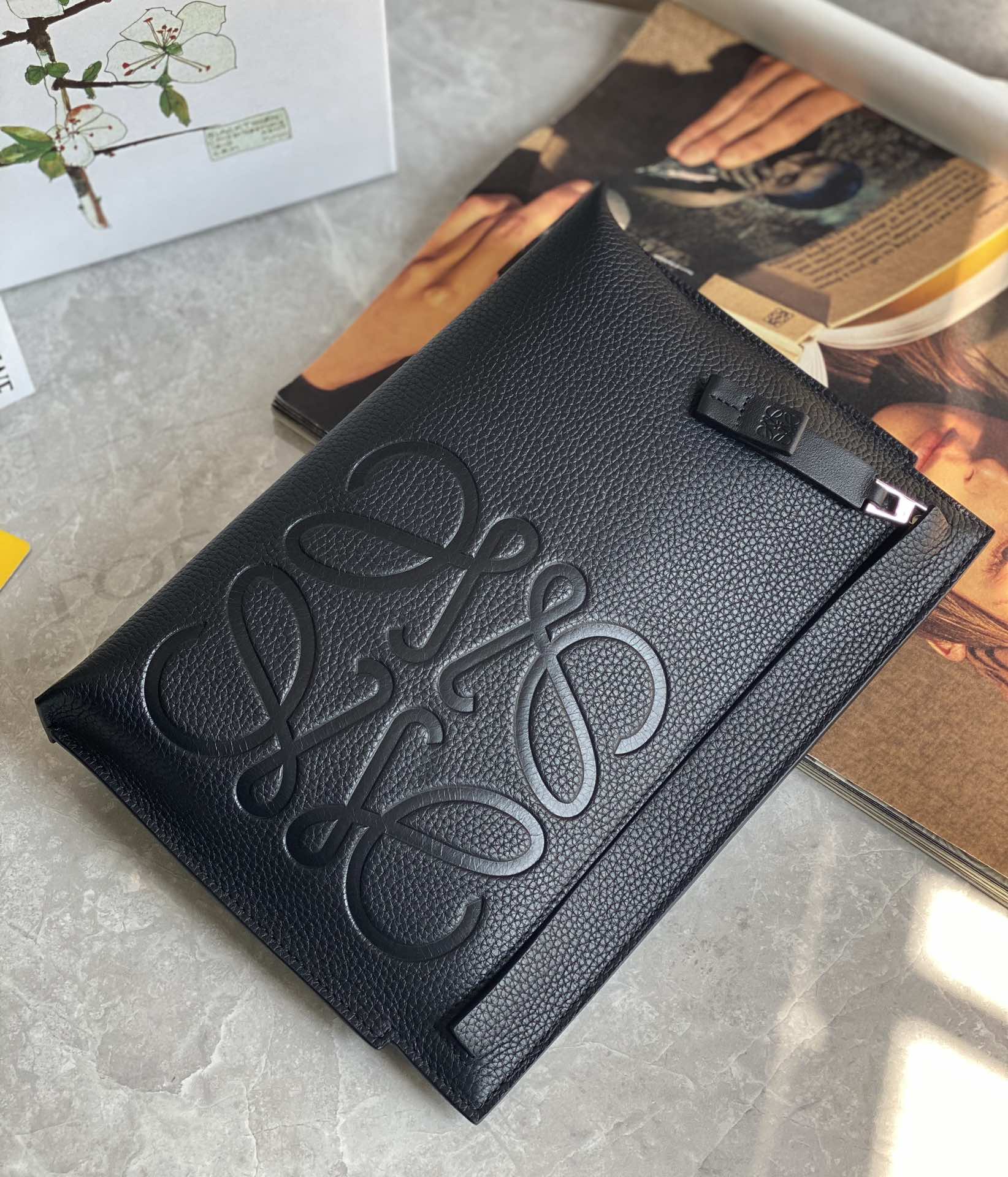 Loewe Pouch-29.5*20CM