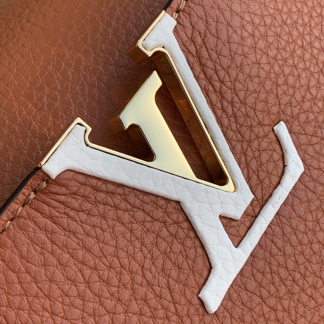 l**is V*t*n capucines bb-27*18*9cm