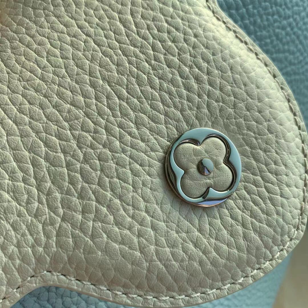 l**is V*t*n capucines bag-27*18*9cm