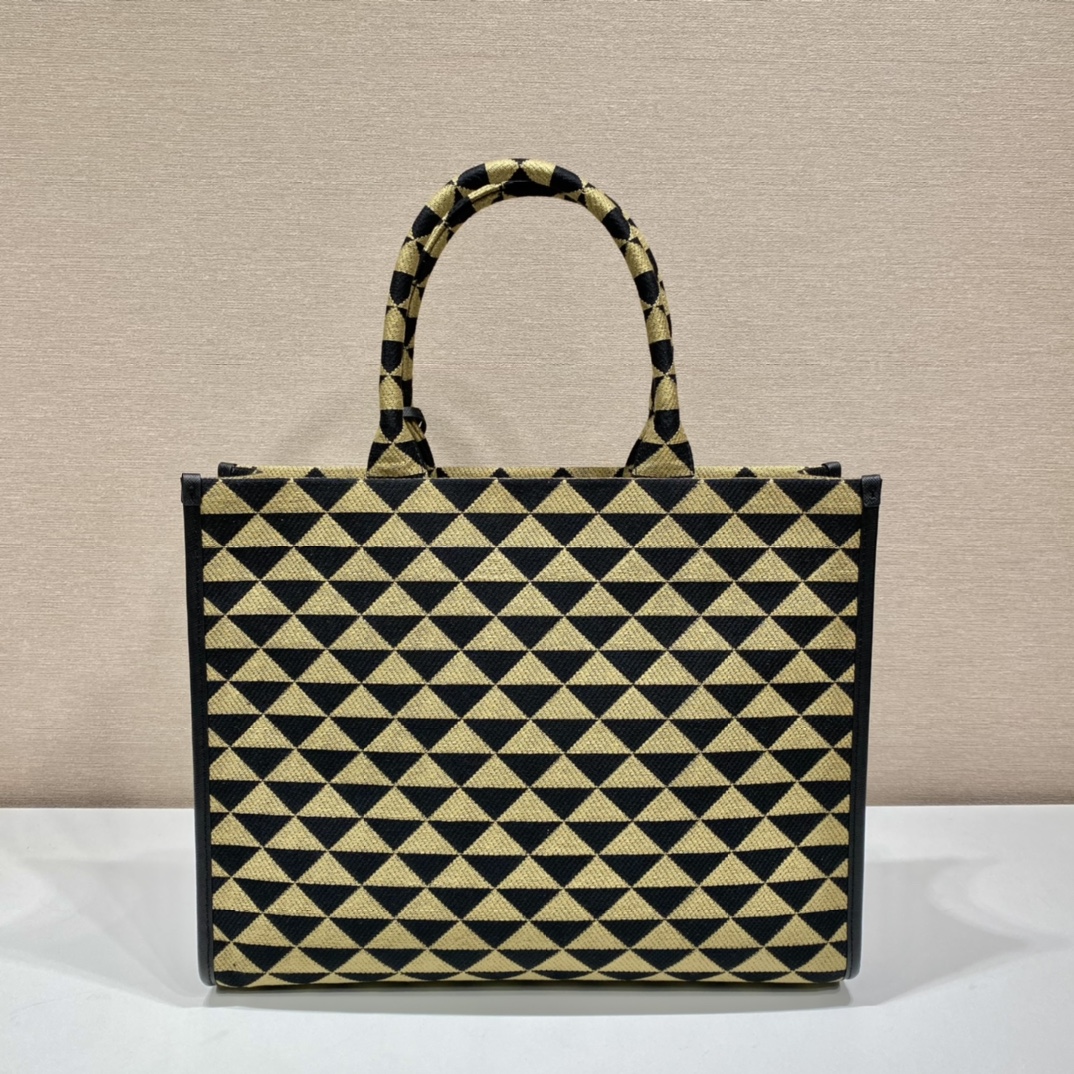 Pra*a small tote in saffiano leather 1ba356-39*31*11cm