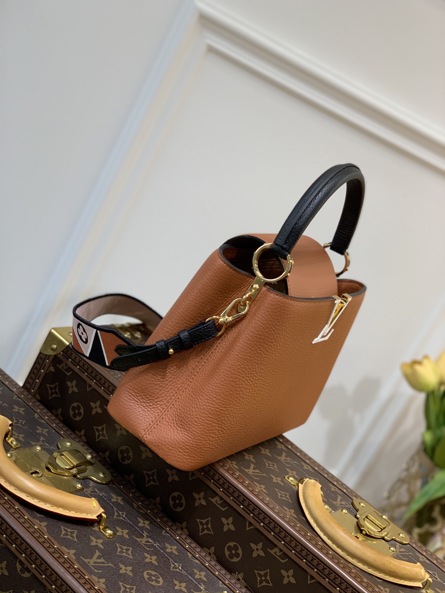 l**is V*t*n capucines bag-31.5*20*11cm