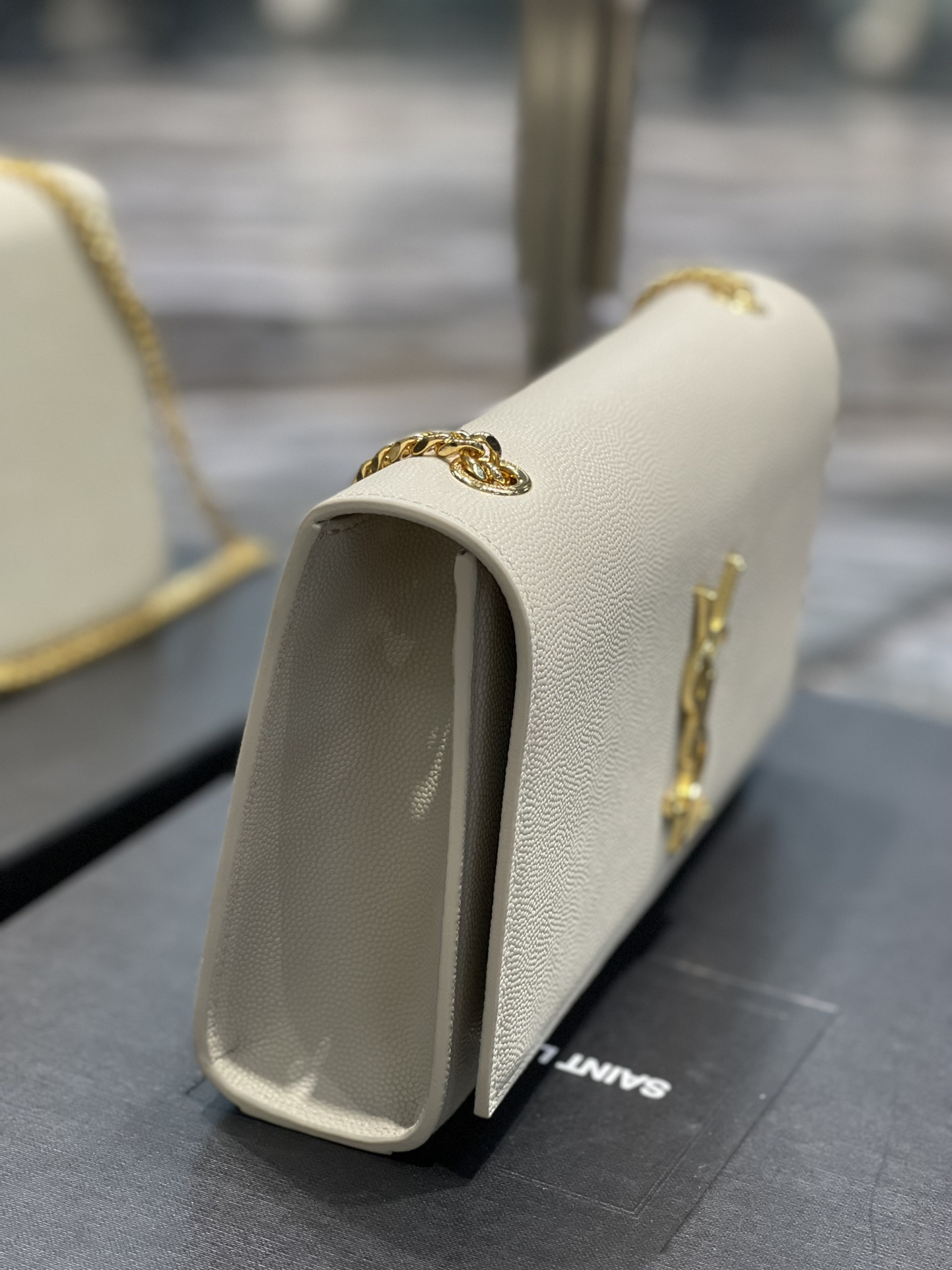 YSL Medium In Grain De Pouder Embossed Leather-24*14.5*5.5CM