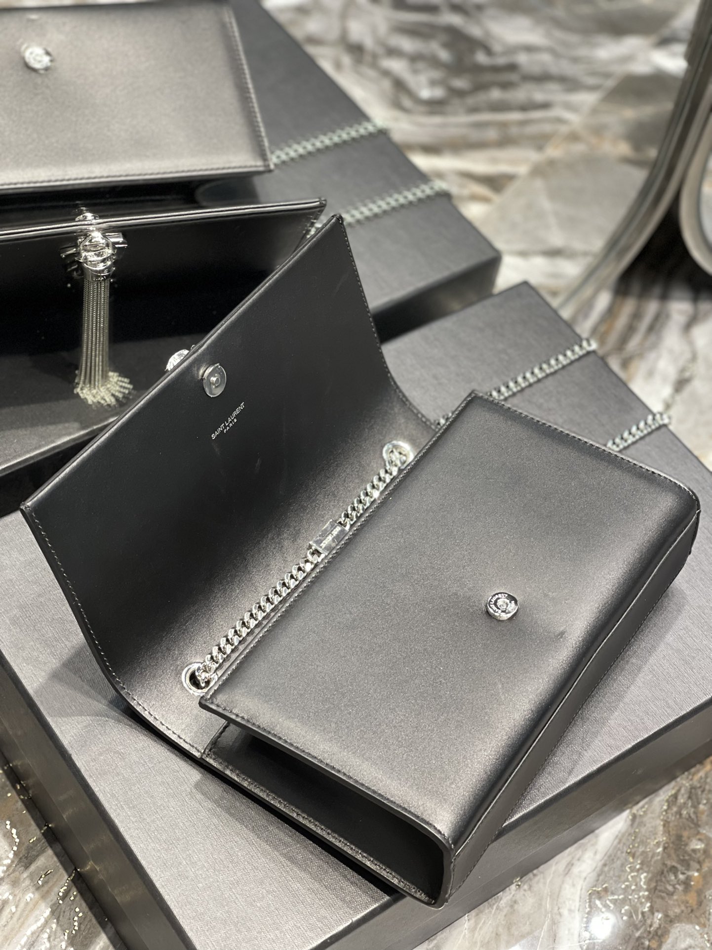 YSL Kate Medium With Tassle In Smooth Leather-24*14.5*5.5CM