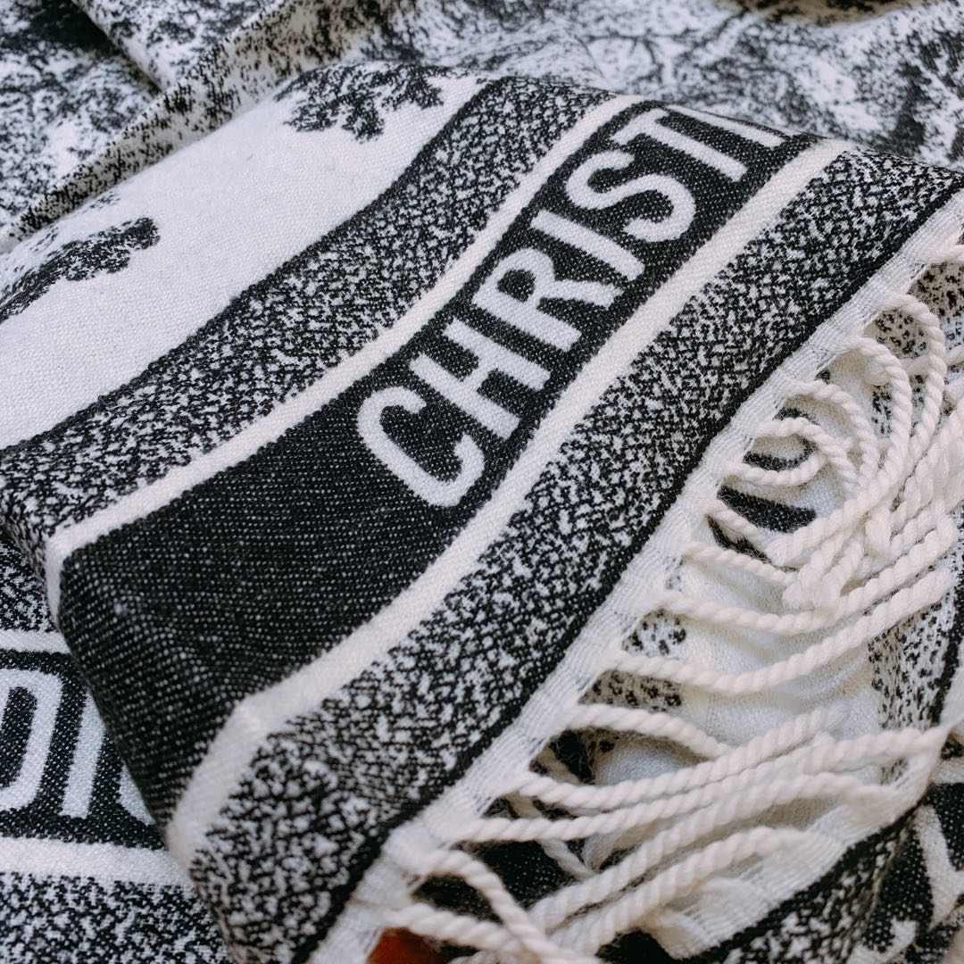 D*or cashmere ddraped blanket-140 x 140cm