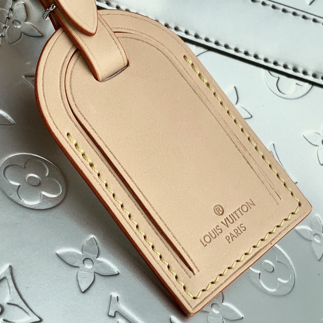 l**is V*t*n keepall bandouliÈre 50-50 x 29 x 23cm