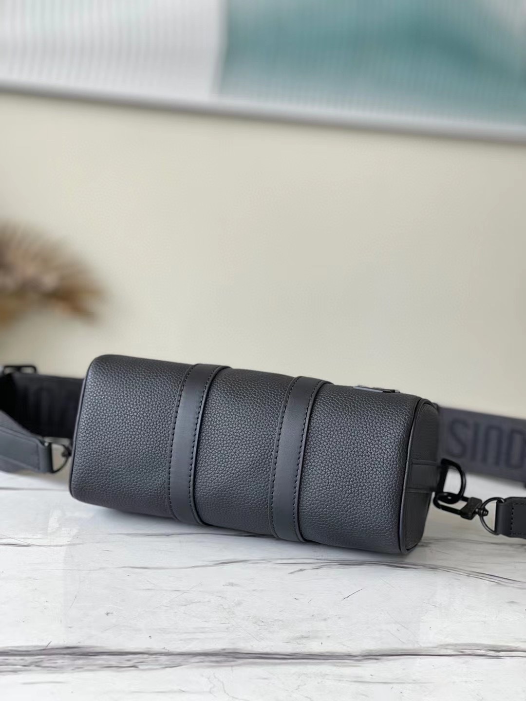 l**is V*t*n keepall xs-m80950-21*12*9cm