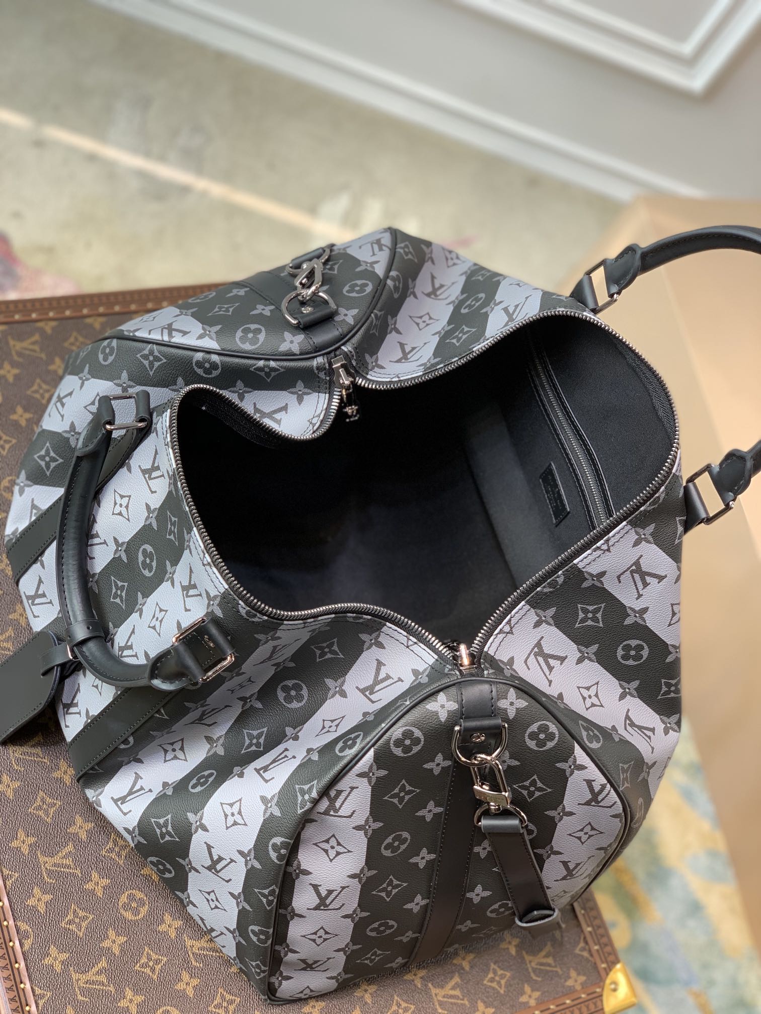 l**is V*t*n keepall 50