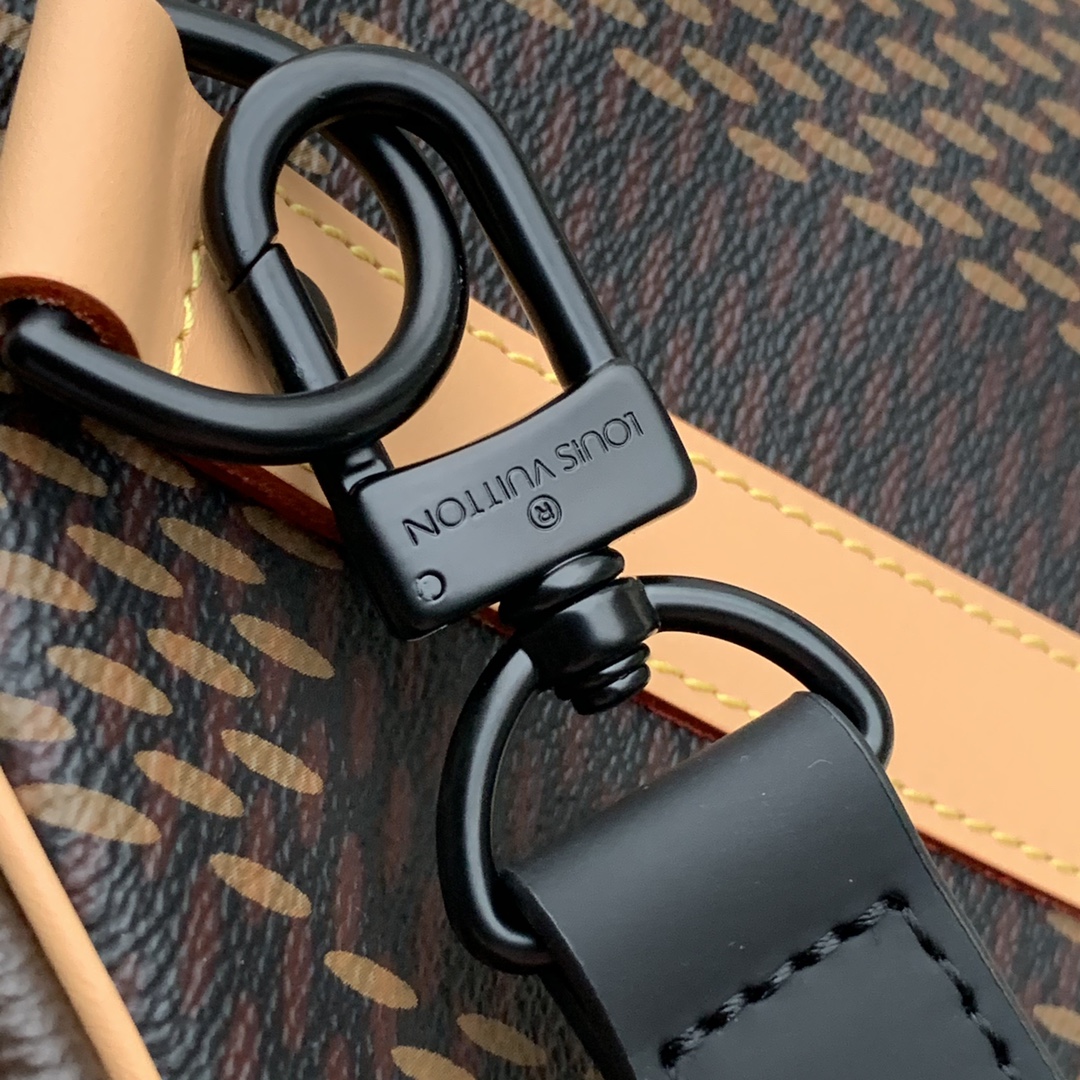 l**is V*t*n keepall bandoulière-50.0 x29.0 x23.0cm