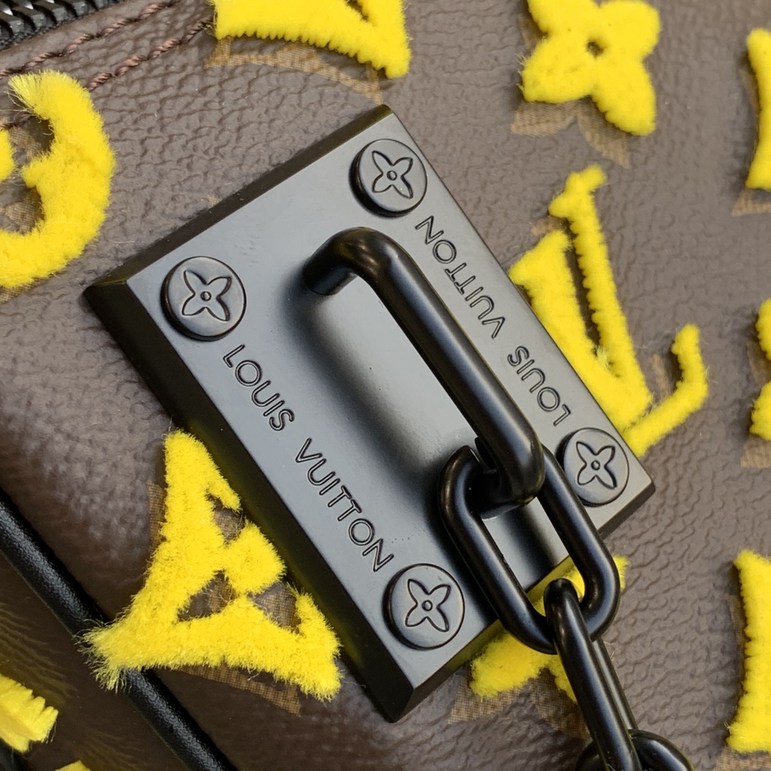 l**is V*t*n keepall bandoulière-51*30*28cm