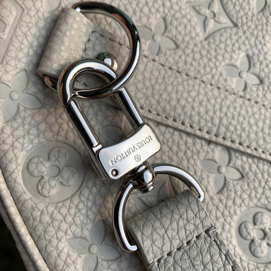 l**is V*t*n keepall-50.0 x29.0 x23.0cm