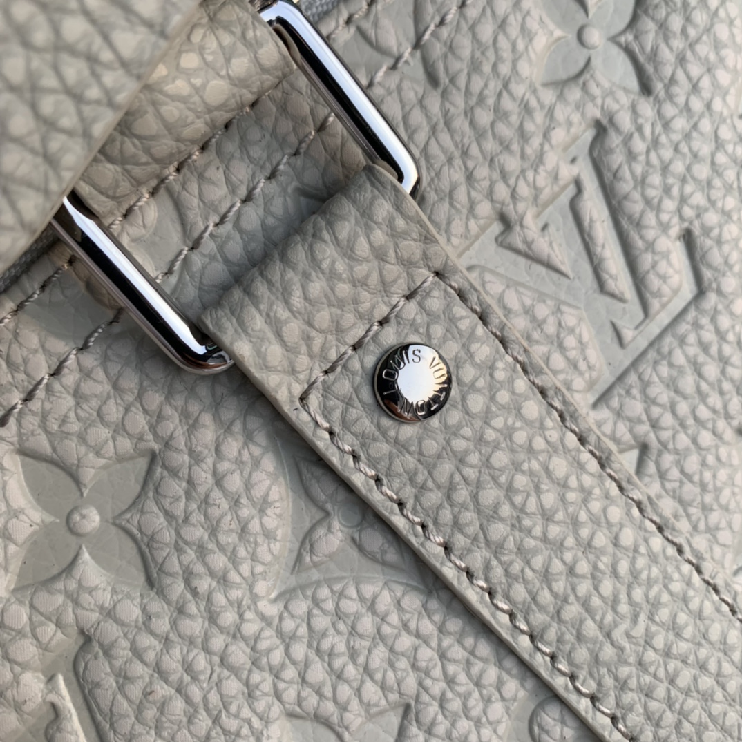 l**is V*t*n keepall-50.0 x29.0 x23.0cm