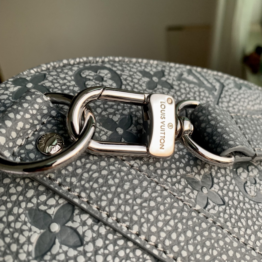 l**is V*t*n keepall-50.0 x29.0 x23.0cm