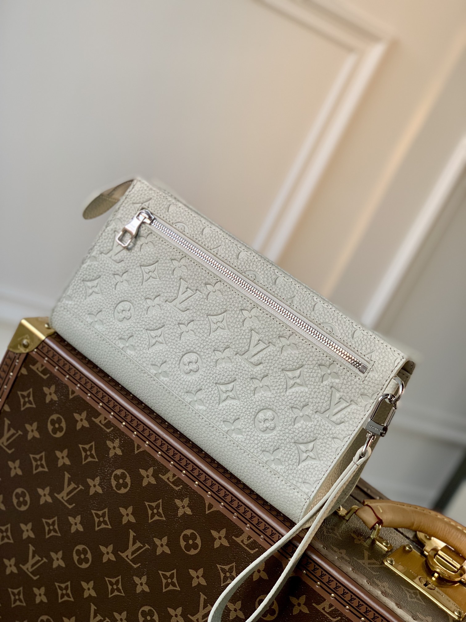 l**is V*t*n m81556 pouch-29*15*9cm