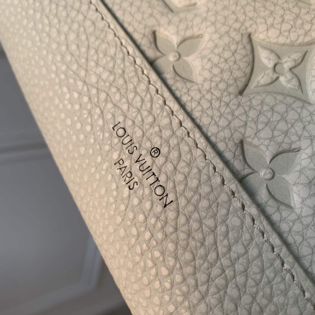 l**is V*t*n m81556 pouch-29*15*9cm