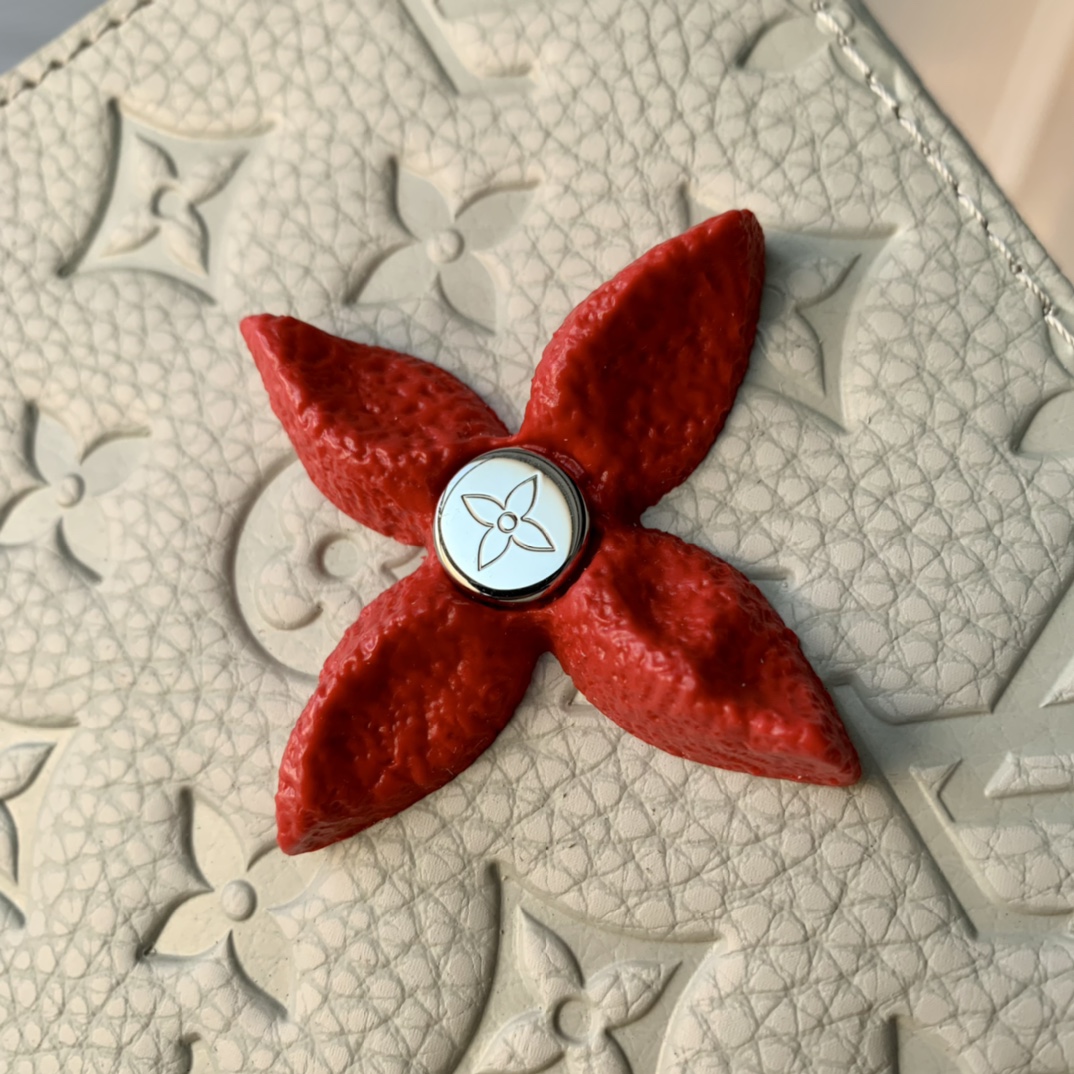 l**is V*t*n m81556 pouch-29*15*9cm