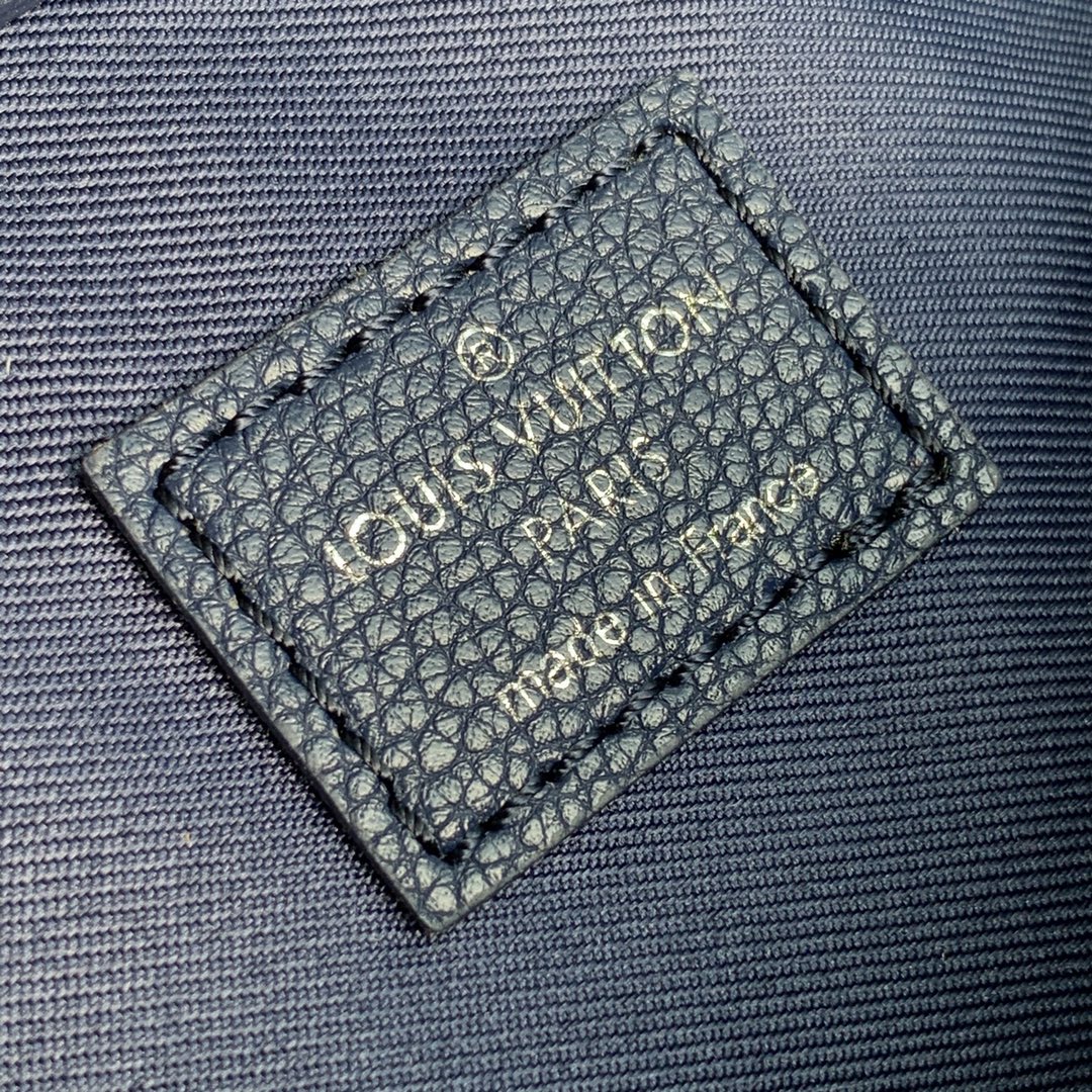 l**is V*t*n keepall bandouliÈre 40-42*26 20cm