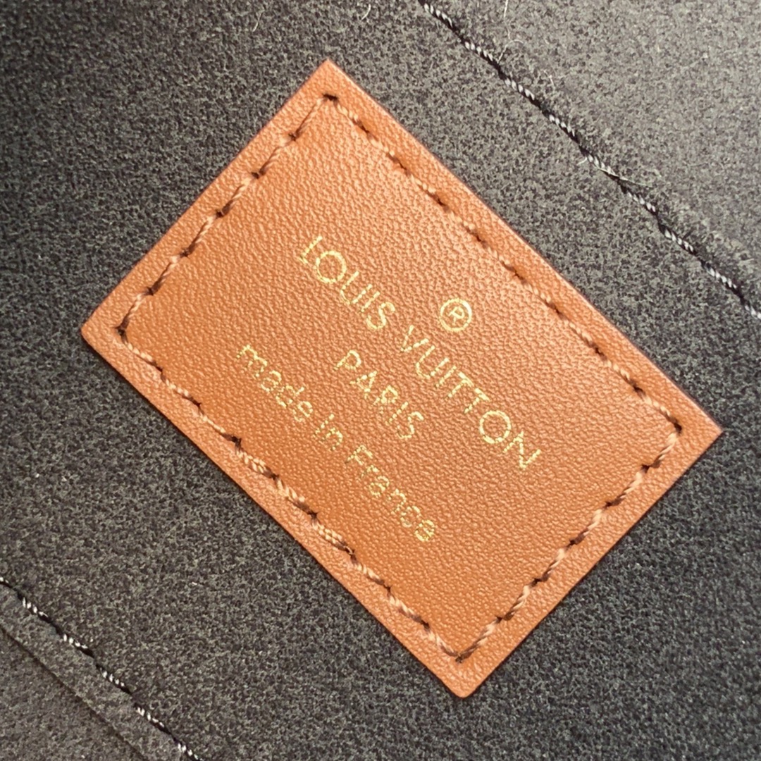 l**is V*t*n mini dauphine bag-20*15*9cm