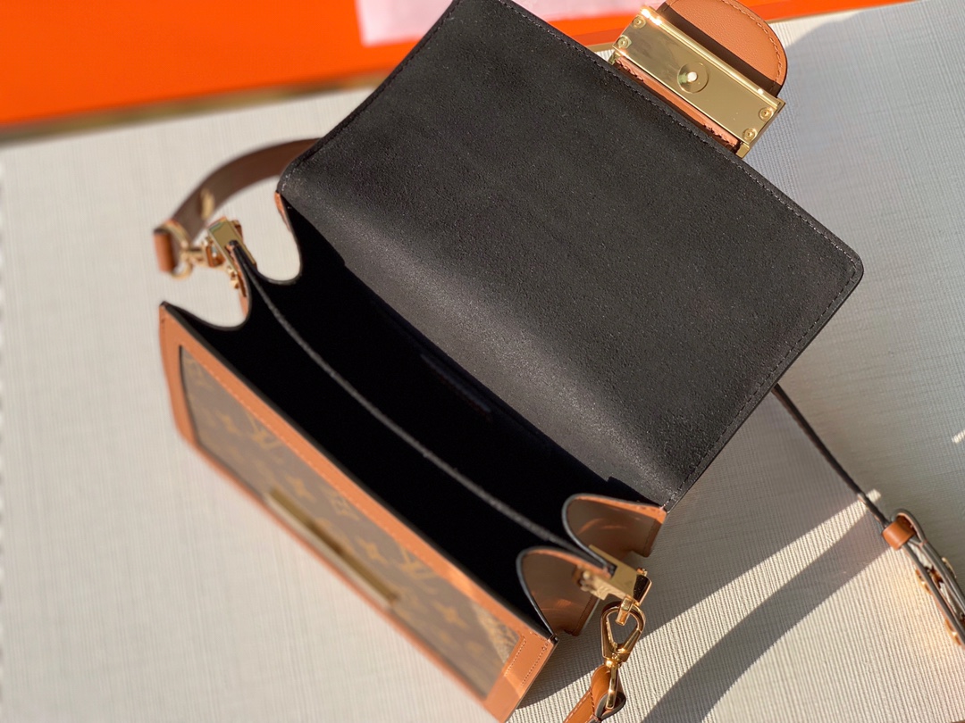 l**is V*t*n mini dauphine bag-20*15*9cm