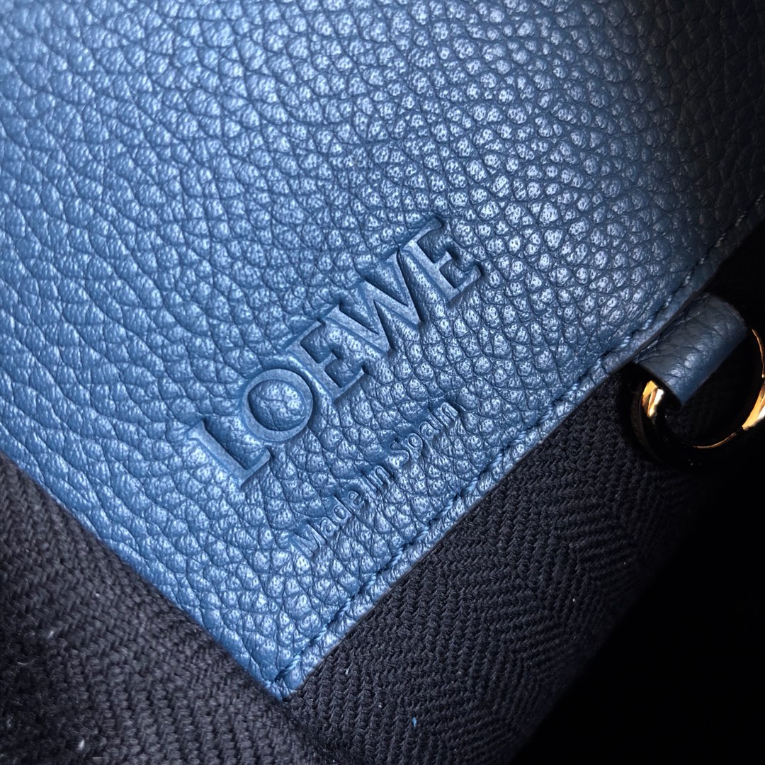 Loewe Hammock Bag-29*26*14CM