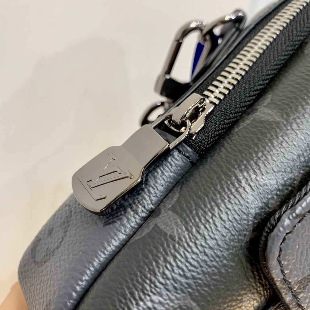 l**is V*t*n flap double-m81005-11*18*8cm