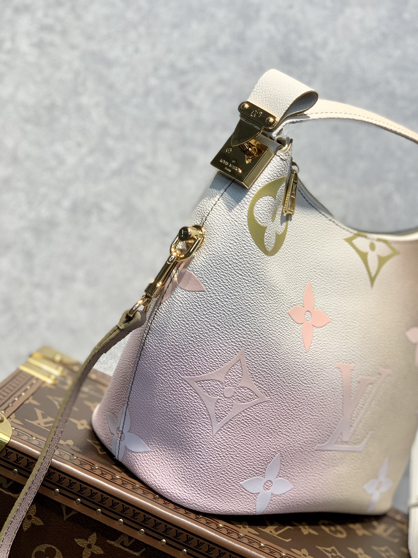 l**is V*t*n bagatelle handbags-m46112-22*14*9cm