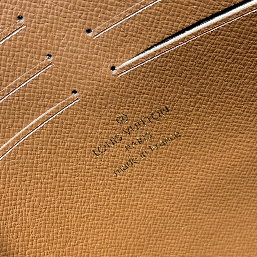 l**is V*t*nm47543 chain bag-26x20x3cm