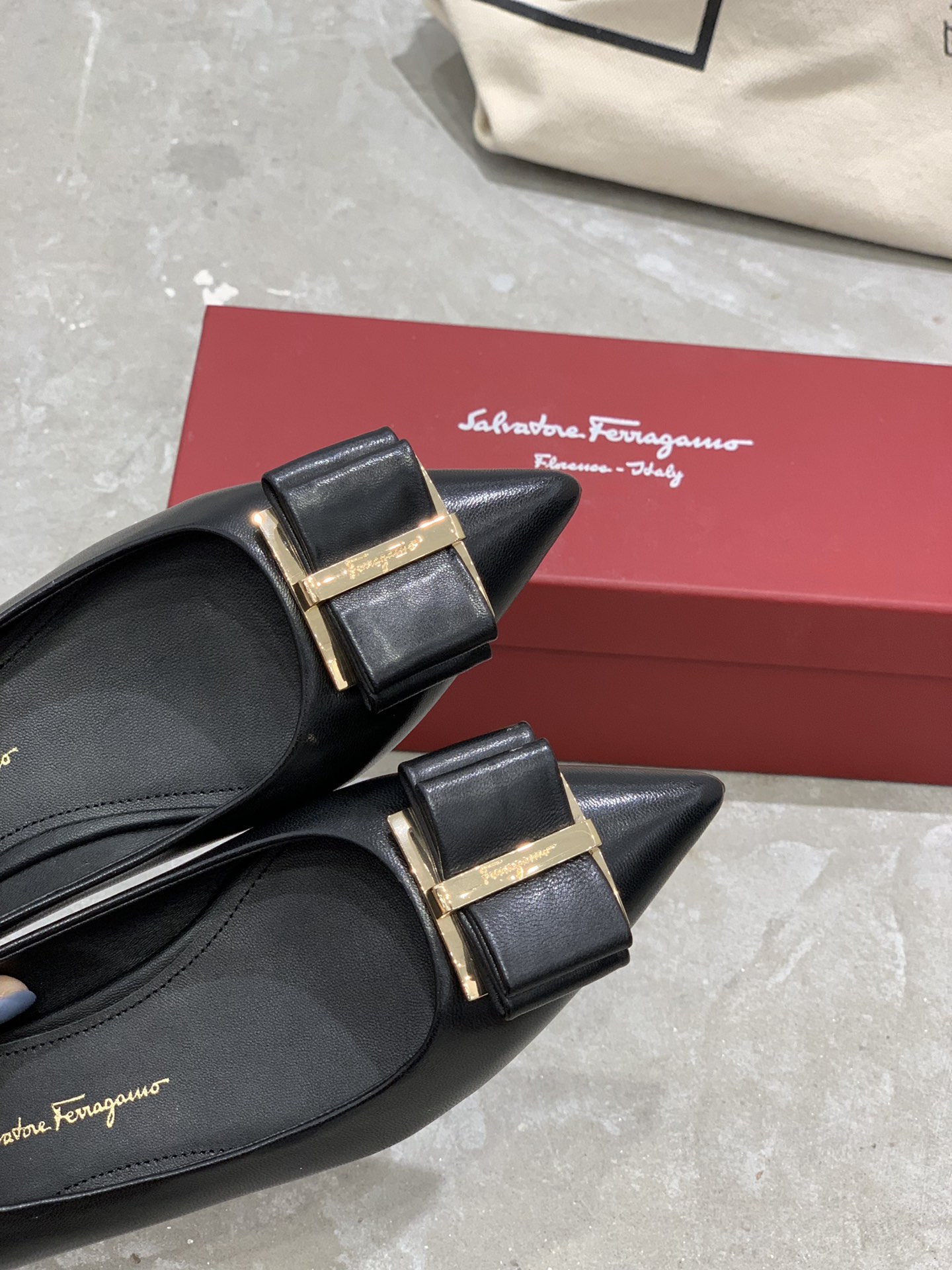 Salvatore Ferragamo-1CM