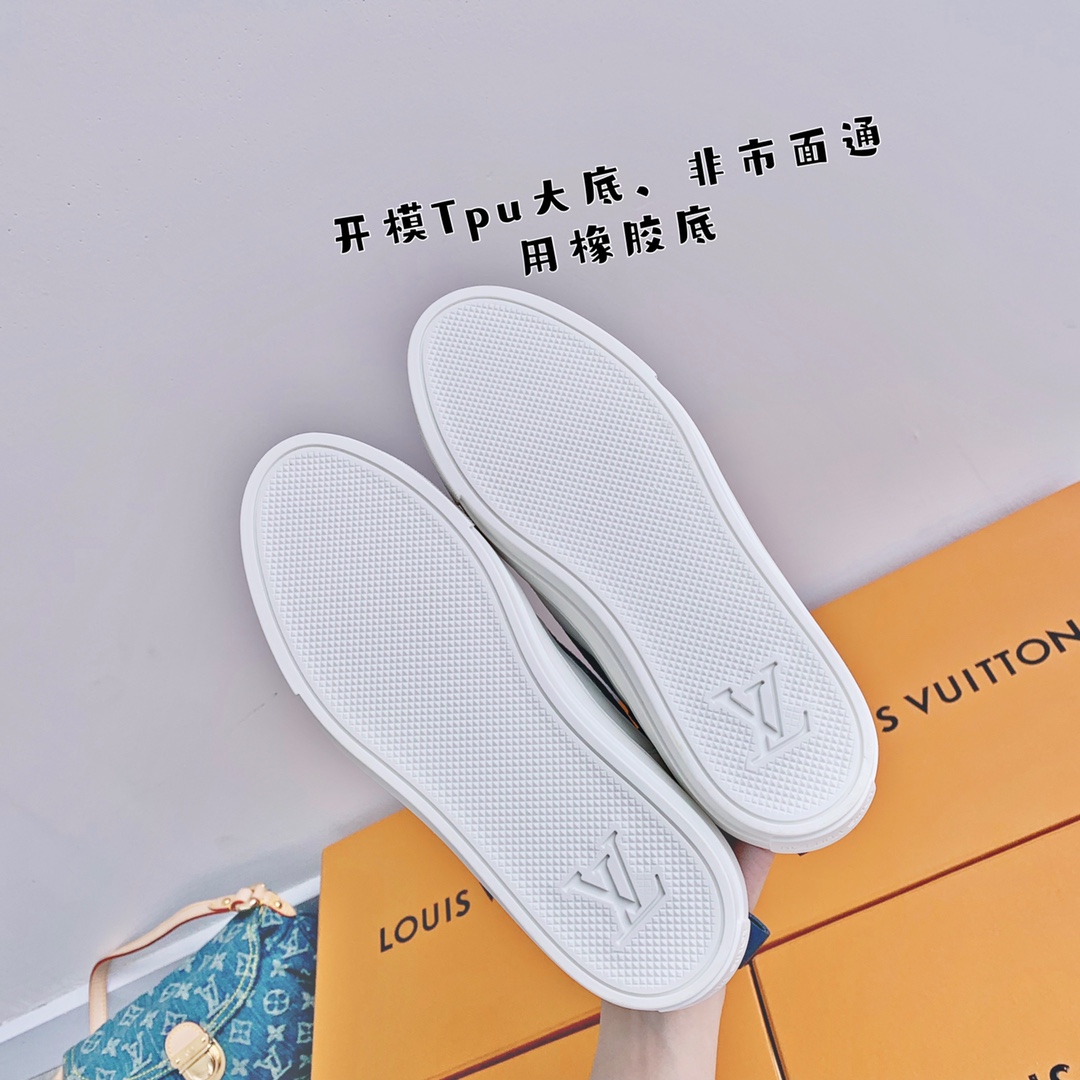 l**is V*t*n sneakers