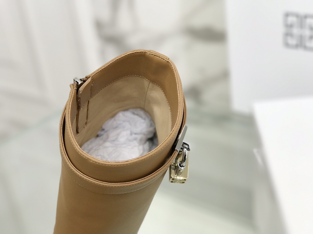 Givenchy Boots(EU35-42)