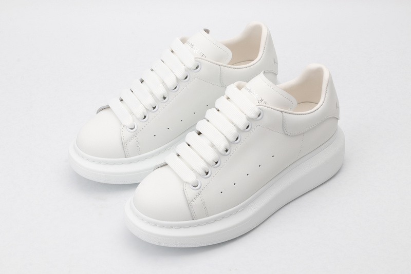 Alexander McQueen Sports Shoes