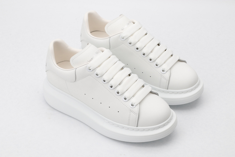 Alexander McQueen Sports Shoes