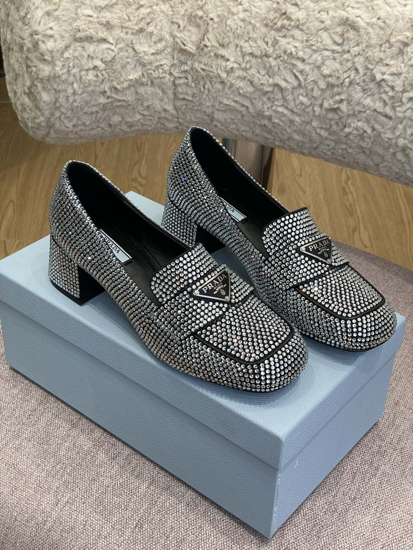 Pra*a loafers 2022ss