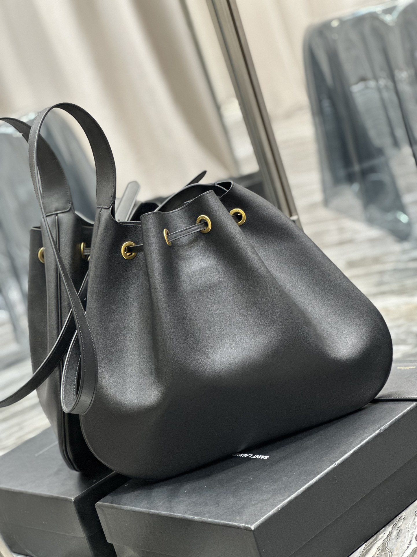 YSL Flat Hobo Bag-44×33×2.5CM