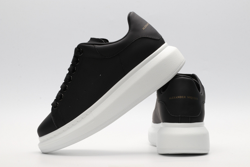 Alexander McQueen Sports Shoes